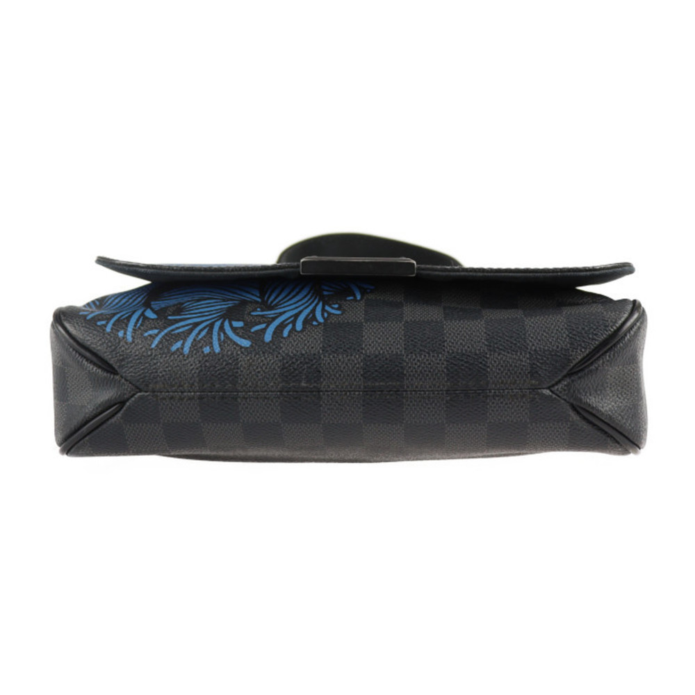 LOUIS VUITTON Louis Vuitton District PM Shoulder Bag N41714 Damier Graphite C... - Picture 4 of 9